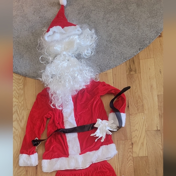 Santa Christmas costume! - Picture 2 of 3